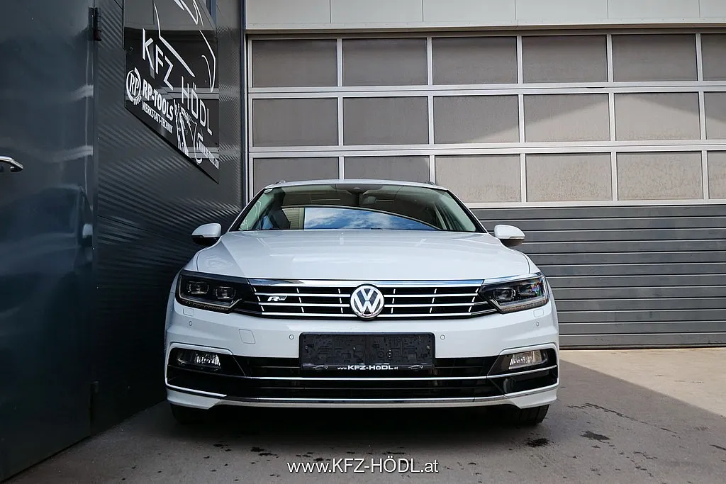 Volkswagen Passat Variant Comfortline 2,0 TDI DSG*R-line* Image 3